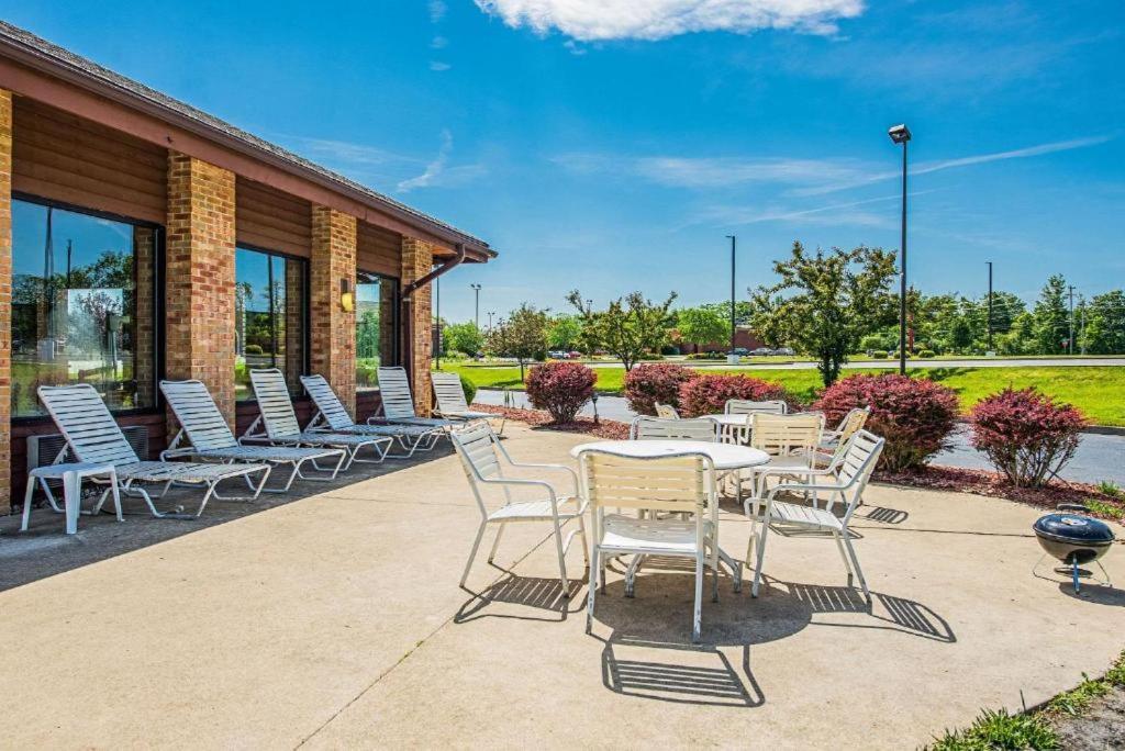 Royal Inn Suites Huntington Exteriér fotografie